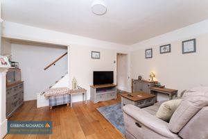 Sitting Room- click for photo gallery